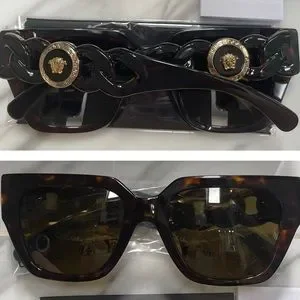 Versace | Accessories | Versace Havana Chain Cut Out Medusa  display picture 1